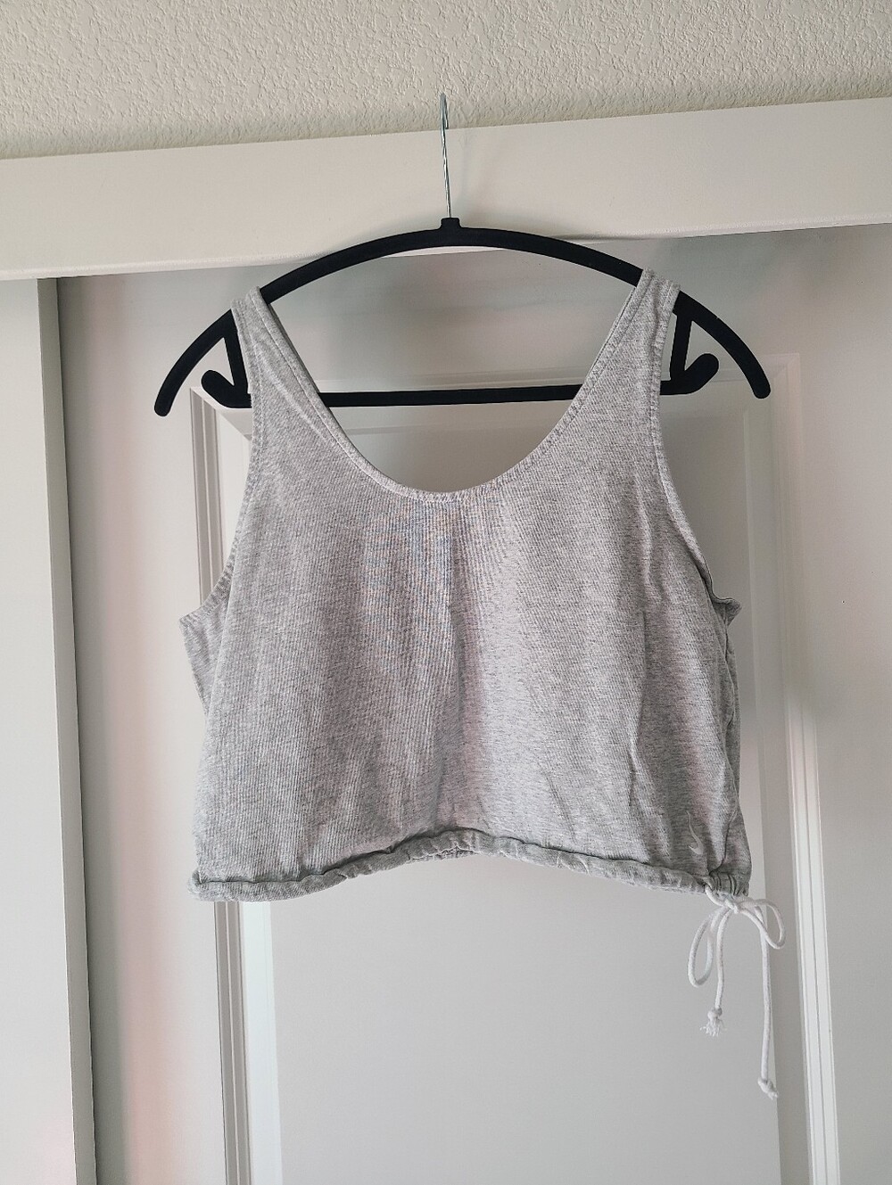 Nike Yoga OnOff-Mat Drawstring Crop Athletic Tank Top in Grey Heather